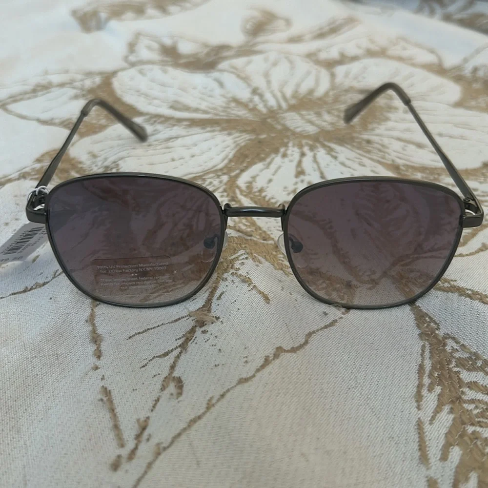 NWT J. Crew Men's Oval-Frame Sunglasses Gunmetal Purple Gradient